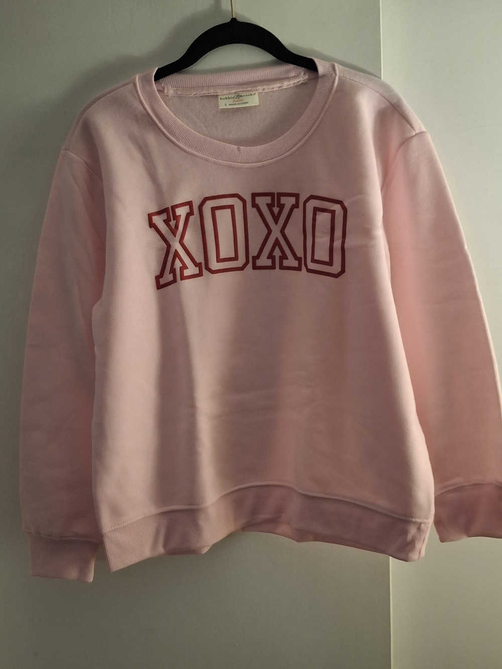 XOXO Women's Pink Crewneck Sweatshirt